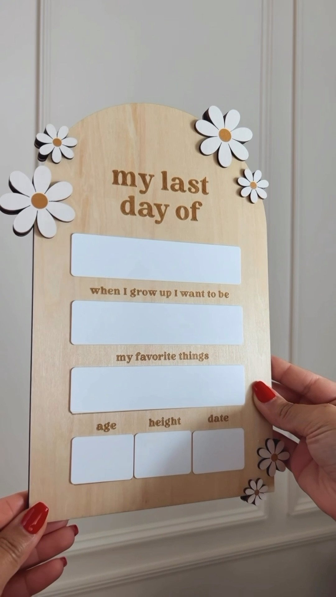 Now that the school year is ending, let’s take those unforgettable end of year pictures. This board makes it so easy to create those memories. 
#lastdayofschool #schoolmemories #kids #kindergarten #lastdayofschoolpictures #summerproject

#LTKHome #LTKKids #LTKmomlife