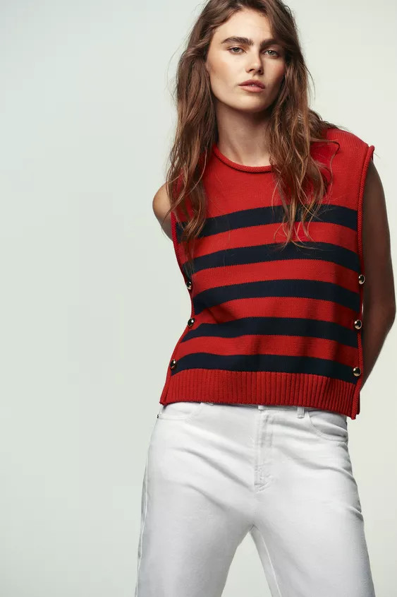 SIDE BUTTON KNIT VEST TOP | Zara US