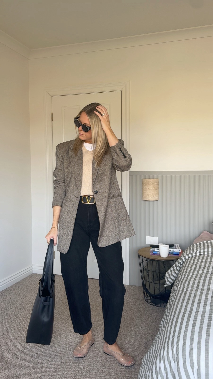 Mesh ballet flat weather is here 🙌🏼 I’m wearing a 10 in the blazer (it’s oversized, size down if you don’t love this), 12 in the jeans and a medium in the tee and vest x

#LTKstyletip #LTKspring #LTKaustralia