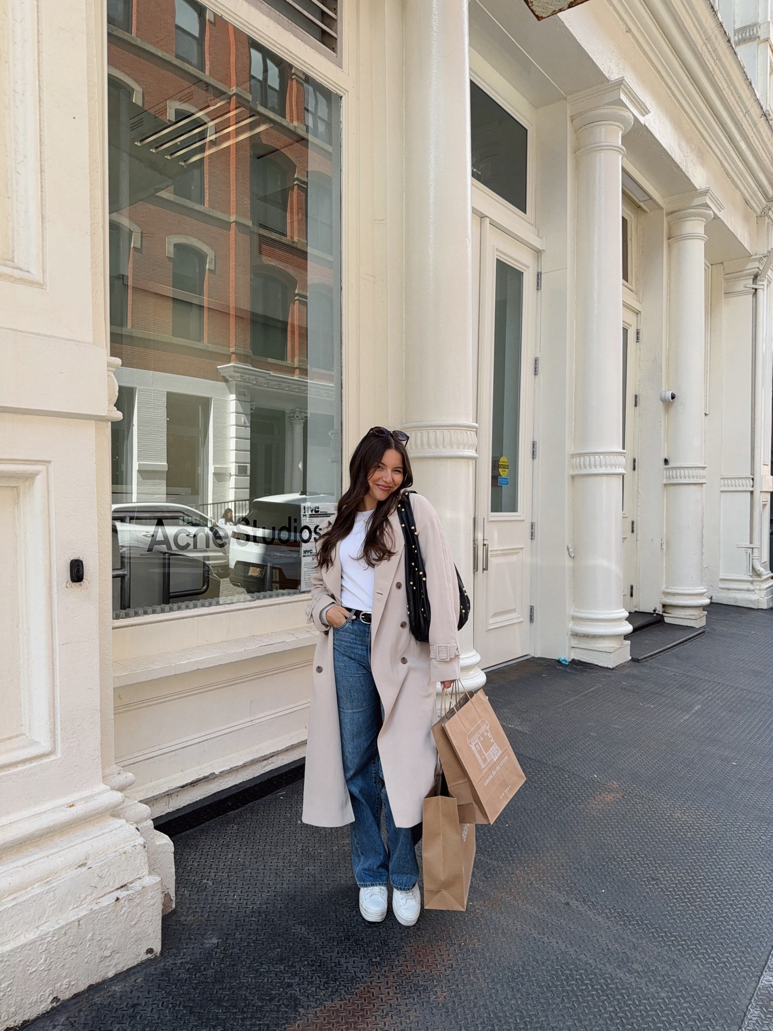 First ever solo trip to NYC! Staring the day with some shopping and loving every second of it 🍎 


New York City, Street Fashion, Seasonal Outfit Inspo, Vacation Fits, Trench Coat, Denim, Style Guide

#LTKootd #LTKSeasonal #LTKTravel