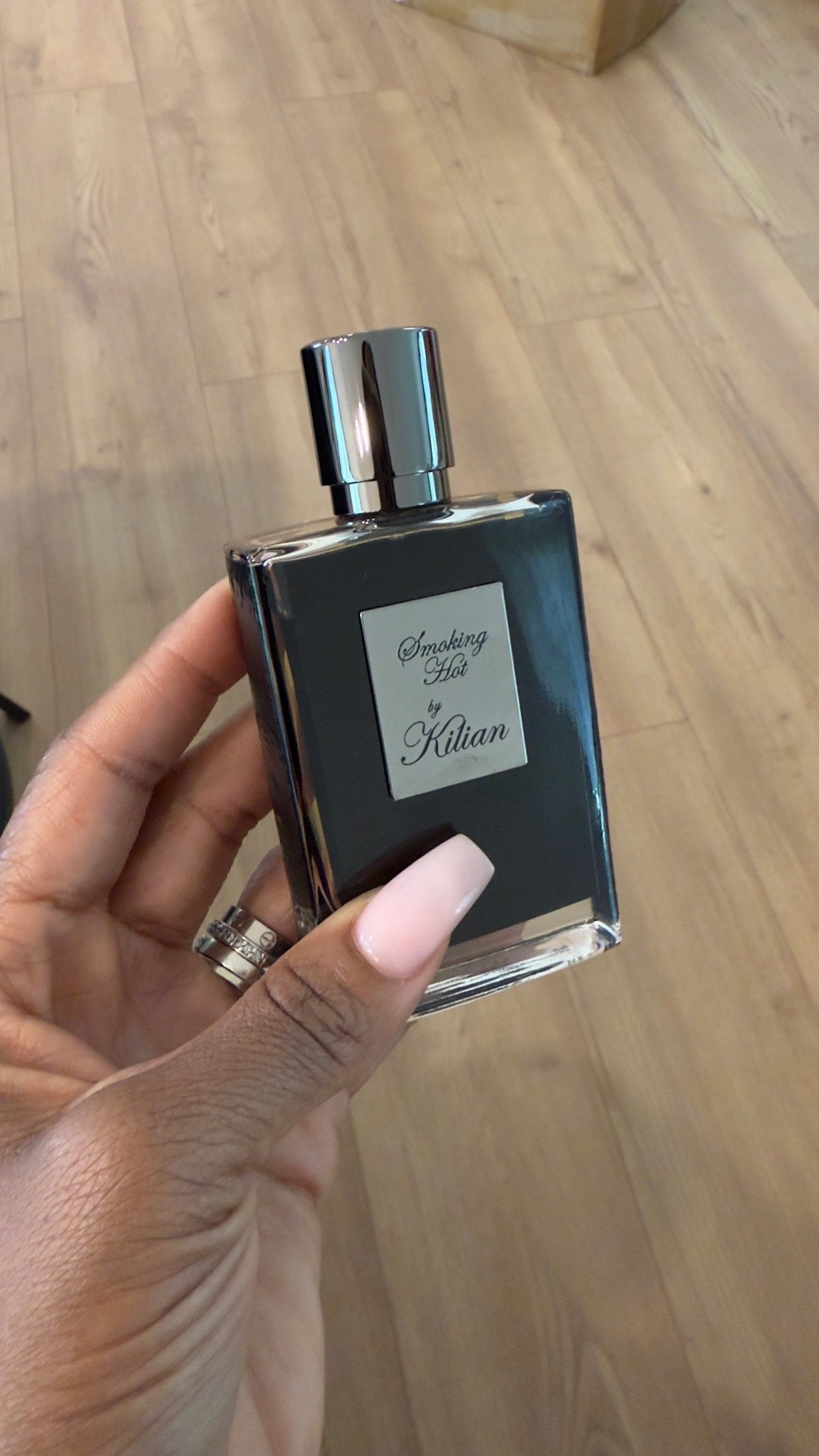 Scroll to shop! ✨ Everything from my favorite fragrances is linked below. Plus, the Nordstrom Anniversary Sale is the perfect time to stock up on your favorites. 👇🏽

Scents: Smoking Hot

Desliza para comprar. ✨ Mis fragancias favoritas están enlazadas abajo. Además, el Nordstrom Anniversary Sale es el momento perfecto para aprovechar tus perfumes favoritos. 👇🏽

Esencias: Smoking Hot

📲 Download the free LTK app & follow me @kirasfashionfinds to shop all my daily finds.

#LTKBeauty #LTKvlog #LTKSaleAlert