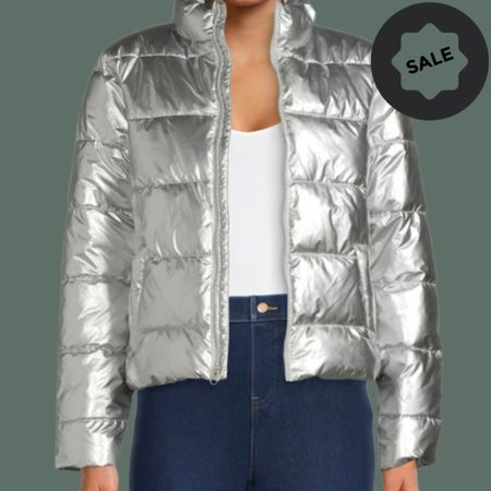 Shine all holiday season in this silver puffer coat that is under $20 at Walmart 

#LTKSeasonal #LTKunder50 #LTKHoliday