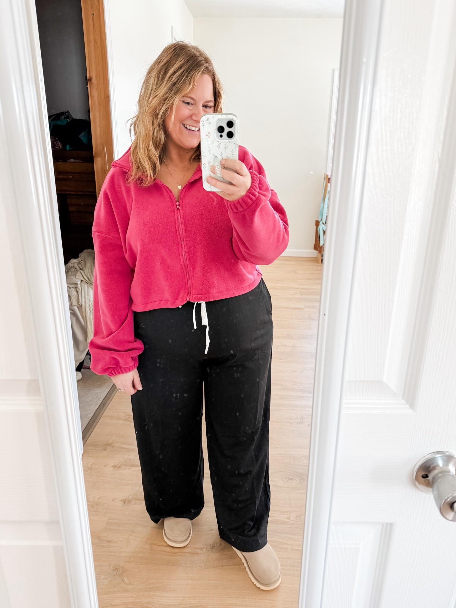 All Amazon comfy outfit! Large in the fleece jacket, XL petite in the pants 

#LTKMidsize #LTKActive #LTKPetite