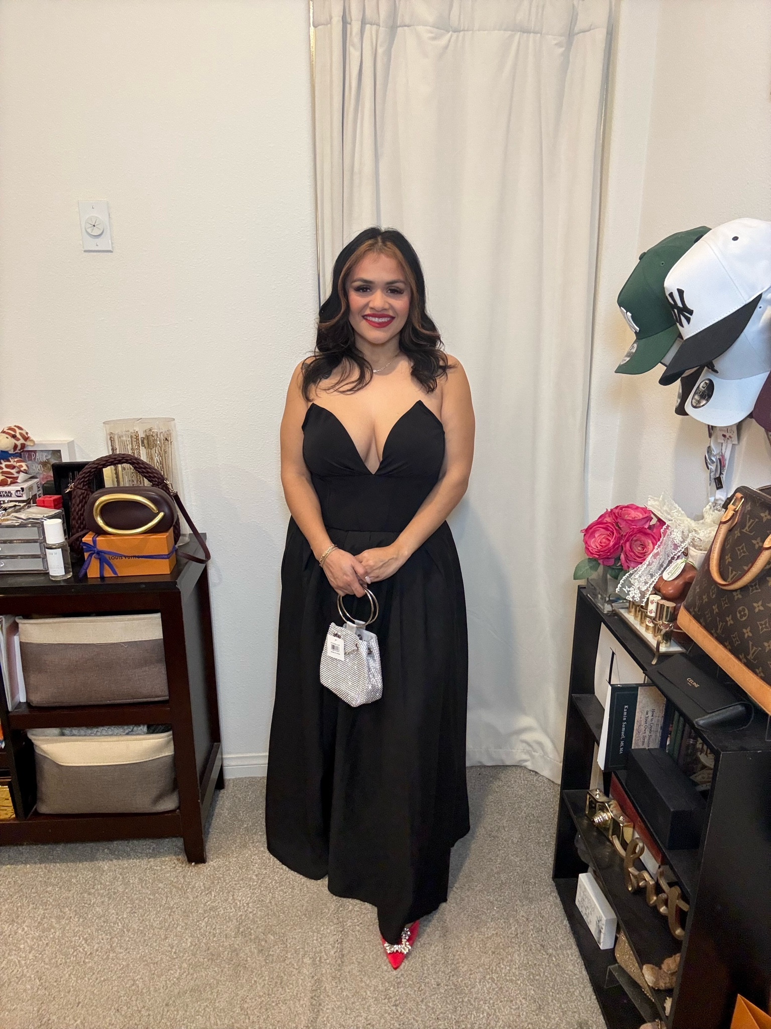 This dress 

#LTKMidsize #LTKBeauty #LTKHoliday