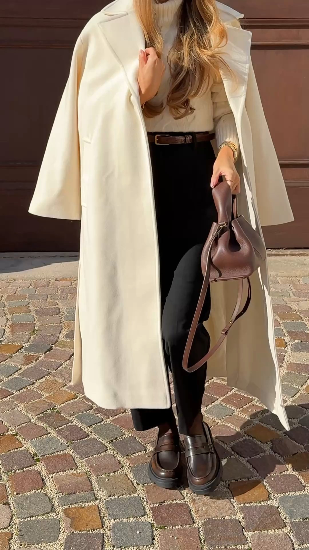 classic outfit formula: cashmere knit + tailored trousers + loafers + white coat 🍂 

white coat outfit | classic fall outfit ideas | autumn fashion | timeless style | minimal style


#LTKWorkwear #LTKStyleTip