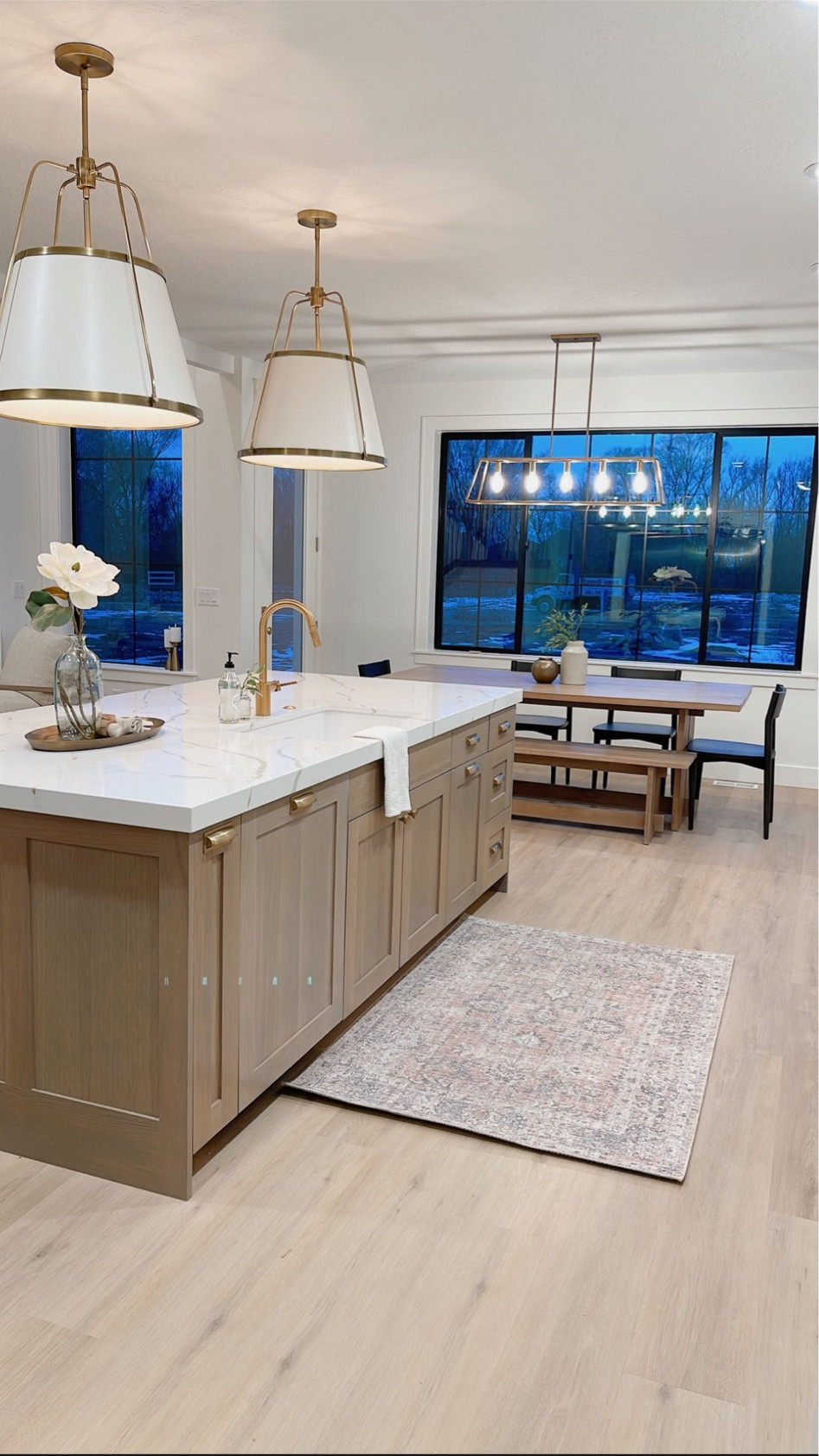 Stunning kitchen and dining room 

#LTKfamily #LTKstyletip #LTKhome