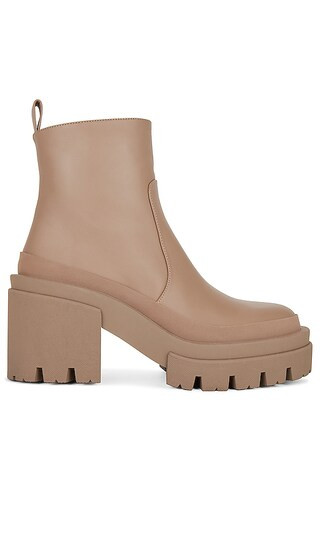 NORA 短靴 | Revolve Clothing (Global)