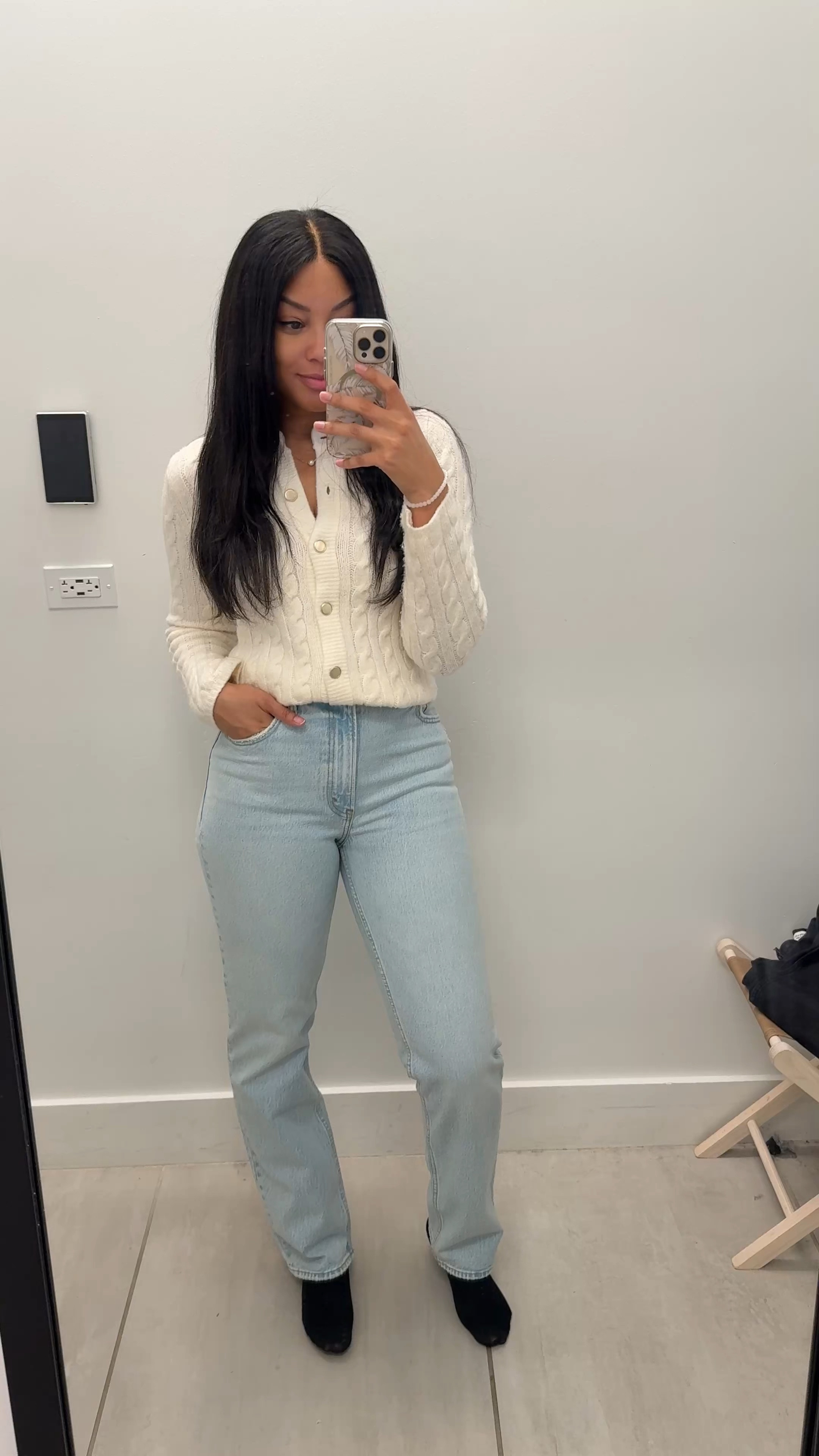 Up to 30% everything plus extra 15% off select styles at Abercrombie 🥰🤍 wearing size xs in cardigan and 28 L in 90s Straight Jeans

Abercrombie, Abercrombie jeans, denim, cable cardigan, soft cardigan, business casual, old money, classy, cream cardigan, classic

#LTKFindsUnder100 #LTKSaleAlert #LTKStyleTip