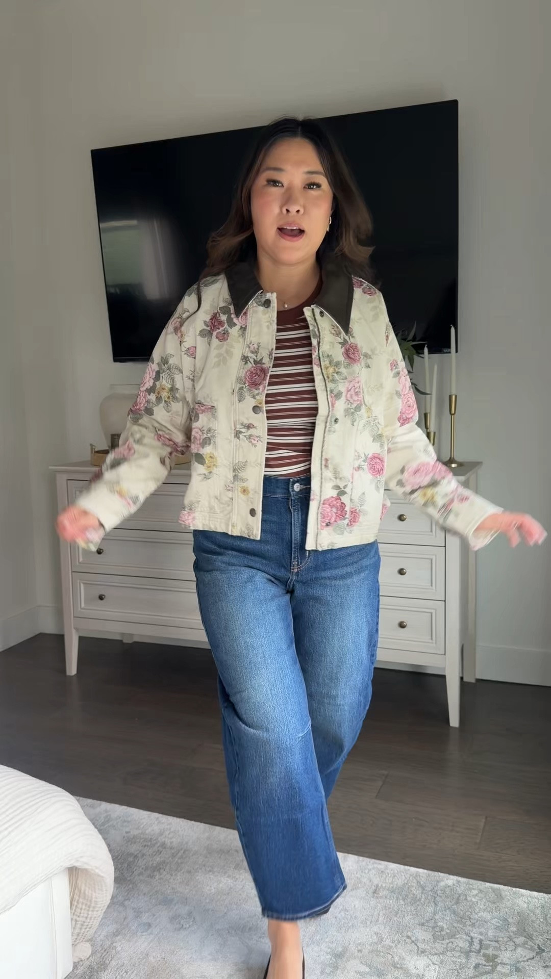 Old navy fall outfits 

Striped tee - medium 
Floral barn jacket - medium 
Denim - 6

#LTKootd #LTKSeasonal #LTKOver40