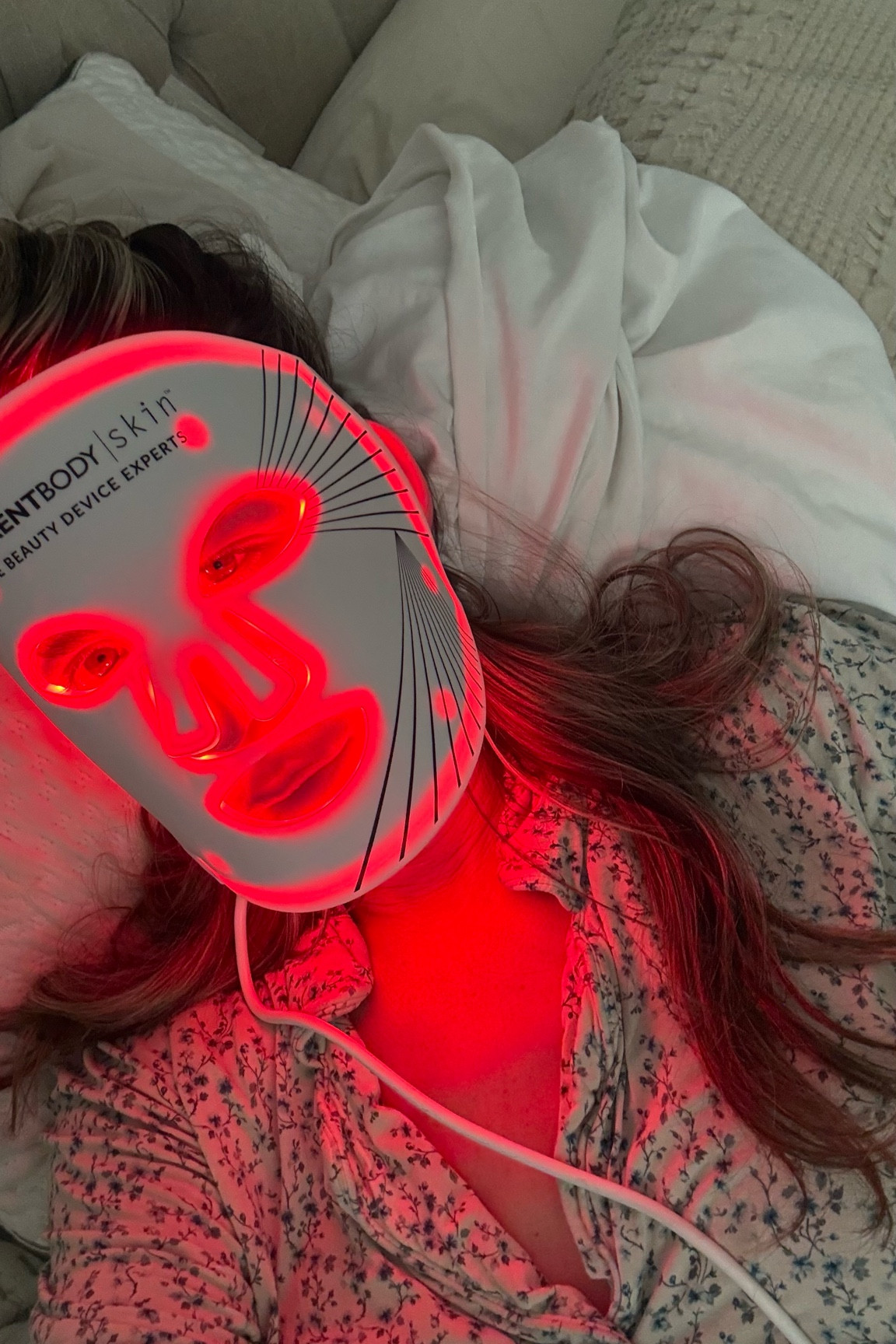 Best red light mask in market code laurag for 20% off 🙌🏼 perf for skin texture, collagen and glow 

#LTKBeauty #LTKmomlife #LTKmorningroutine