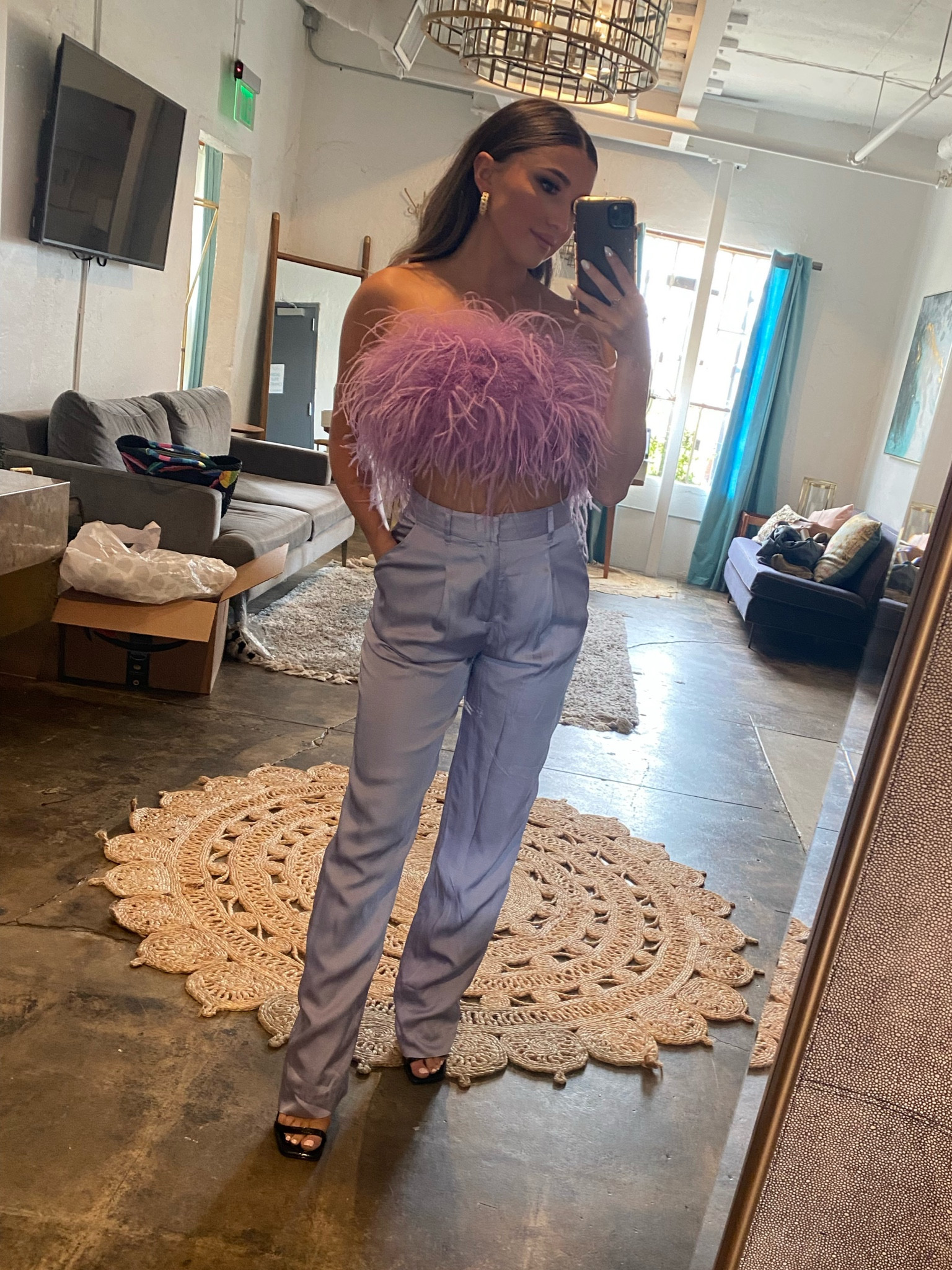 Feather top and pants

#LTKfit #LTKstyletip #LTKFind