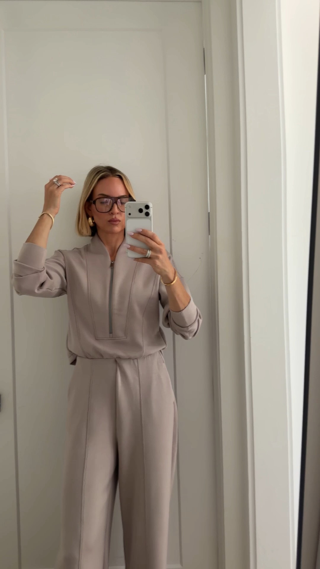 SO COMFORTABLE. i’m wearing an extra small and the tall inseam. I feel like this brand runs a little bit big so that’s why I sized down. ￼

#LTKTall #LTKOver40 #LTKdayinmylife