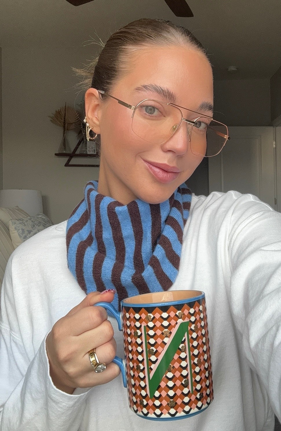 An outfit where everything’s under $20 > 

My favorite vintage tees from Old Navy are currently on sale. Wearing a size medium for an oversized look!

#LTKSaleAlert