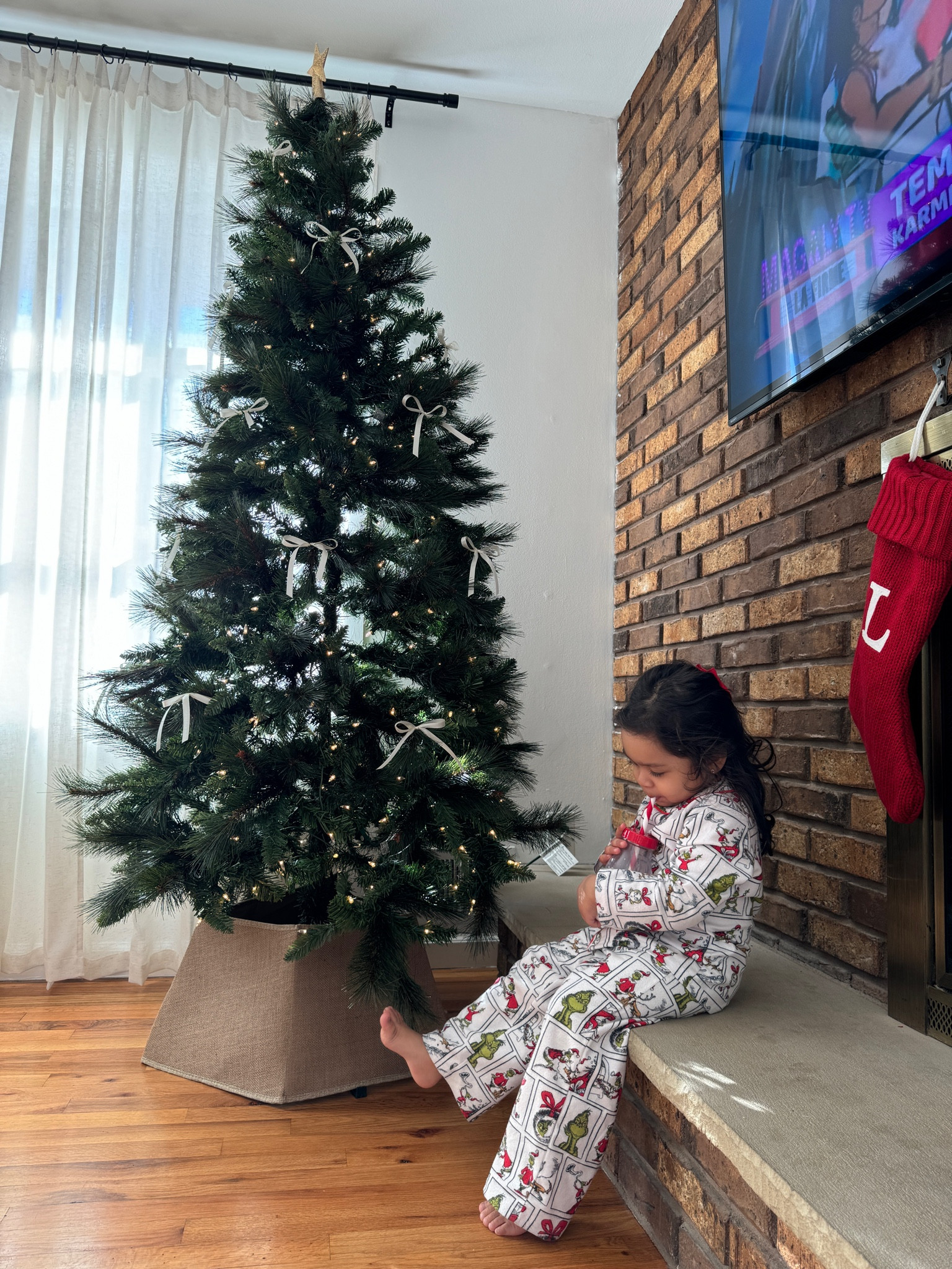 It smells like Christmas 🎄🎅🏼✨

#LTKHome #LTKSeasonal #LTKHoliday