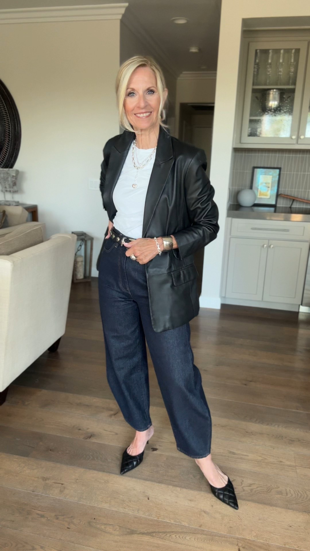 Here’s a trick for when you think you’ve got nothing to wear…

Get Ready with me today.

Every piece of this outfit is a “staple” in my wardrobe. What  I mean by that is, these pieces are your forever pieces, they are the workhorses who can either start or finish an outfit. They are the classics. 

Today I put them all together. I’m wearing:

~ Black Blazer (this one is leather)
~ White T-shirt 
~ Jeans (my current favorite)
~ Black Belt
~ Black Shoes (kitten heel mules)

And of course my @_jennybird jewelry!

Follow me for more 50+ style inspiration.



#LTKOver40 #LTKStyleTip