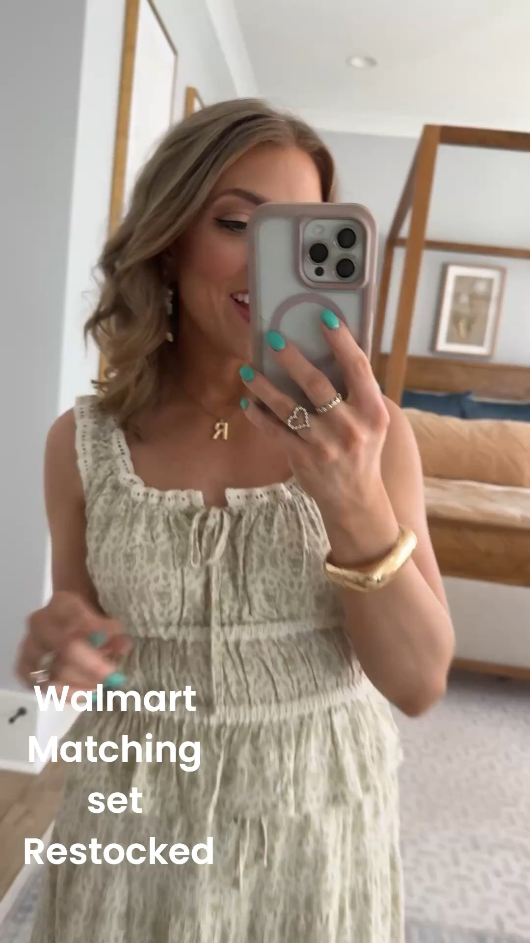 This Walmart matching set is one of my favorite spring finds — the prettiest soft green floral and such a flattering, easy fit 🙌🏼

Perfect for Easter if you want something a little different than a dress, but still feel feminine and put together 💐✨
And the best part… you can mix + match both pieces for so many outfit options!

Everything is on Walmart and looks so much more elevated than the price 👏🏼

#walmartfashion #walmartfinds #walmartstyle #springoutfit #easteroutfit #matchingset #affordablefashion #momstyle #feminineoutfit #ootdinspo #budgetfriendlyfashion #springstyle

#LTKootd #LTKPetite