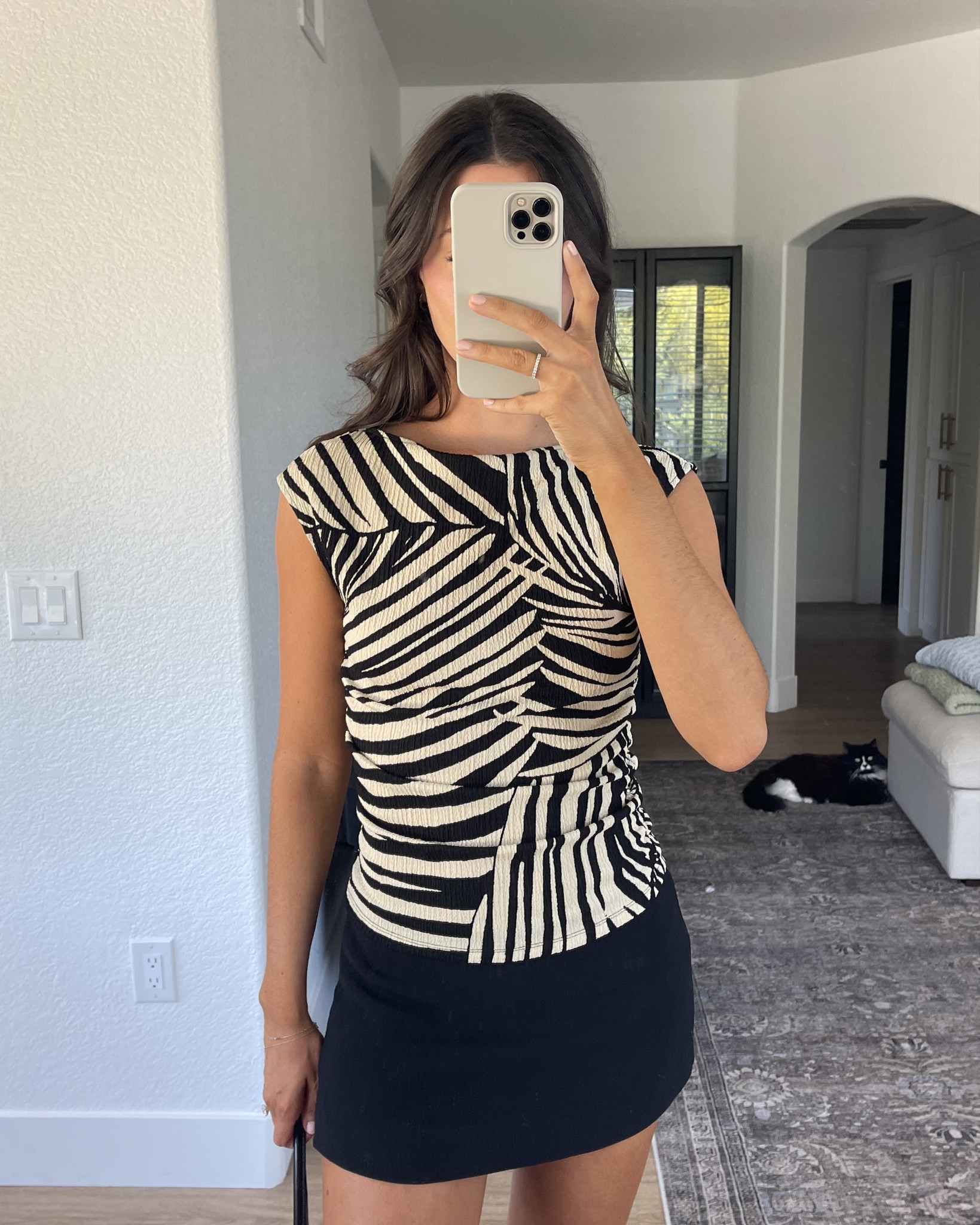 Save vs Splurge: H&M edition! I love balancing my splurge-worthy closet staples with more affordable pieces to switch things up! 

#LTKFindsUnder50 #LTKSeasonal #LTKStyleTip