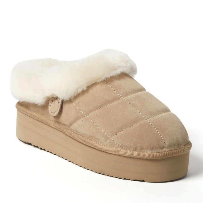 Women's Fireside by Dearfoams Bendigo Genuine Shearling Quilted Platform Clog | Dearfoams
