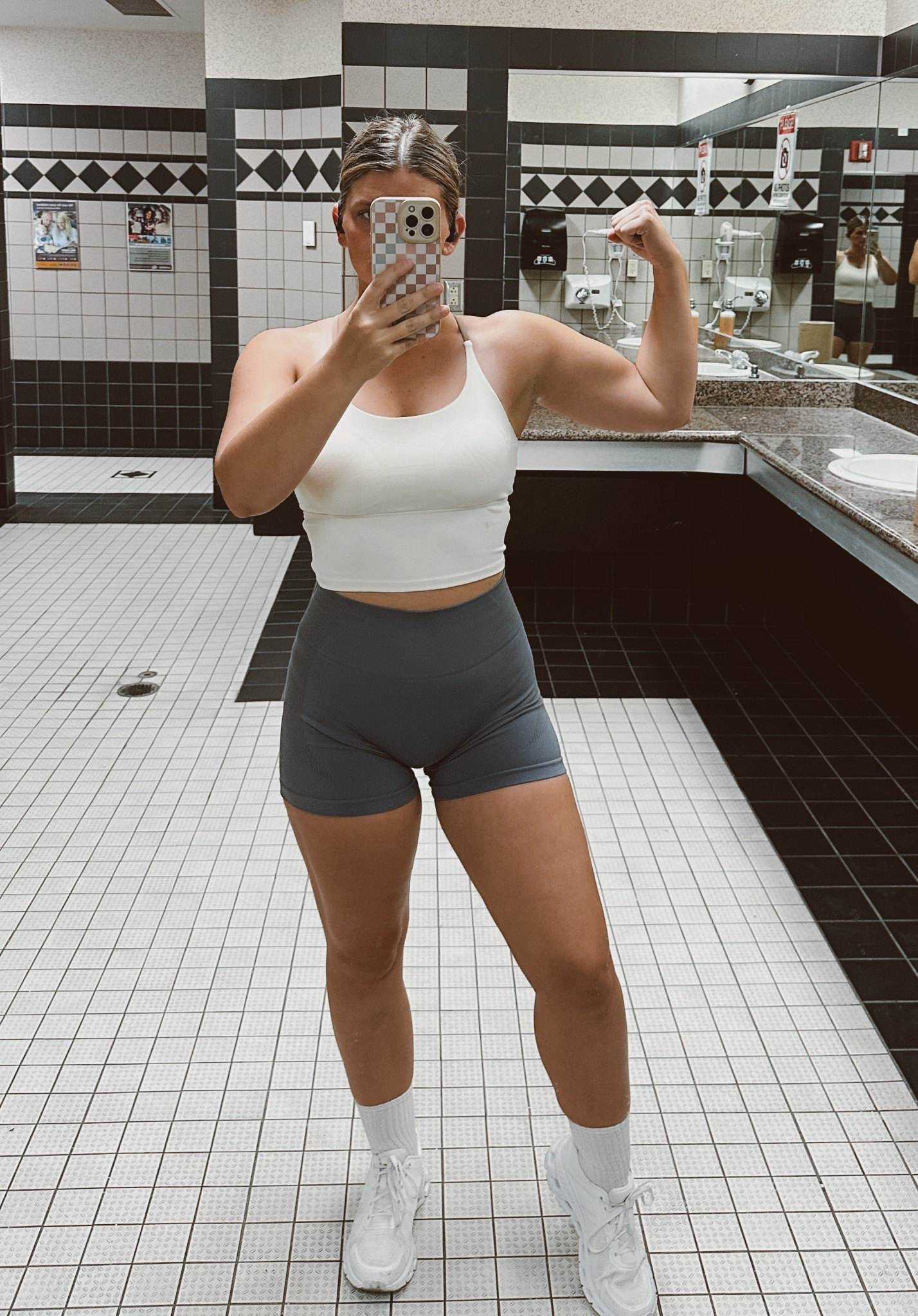 One of my favorite gym outfits. The top is so flattering and comfortable. The shorts hug you tight in the right places and squat proof 

#LTKActive #LTKStyleTip #LTKFindsUnder50