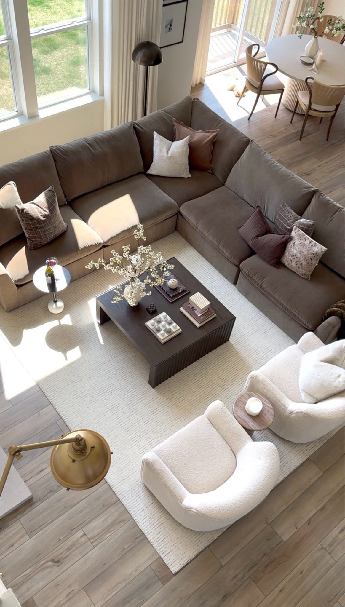 #AD one thing that instantly makes an open layout defined is a good & large rug! i always say rugs make a room feel grounded layered, connected like this one✨

@wayfair #wayfair #wayfairpartner

#LTKHome #LTKSaleAlert #LTKU