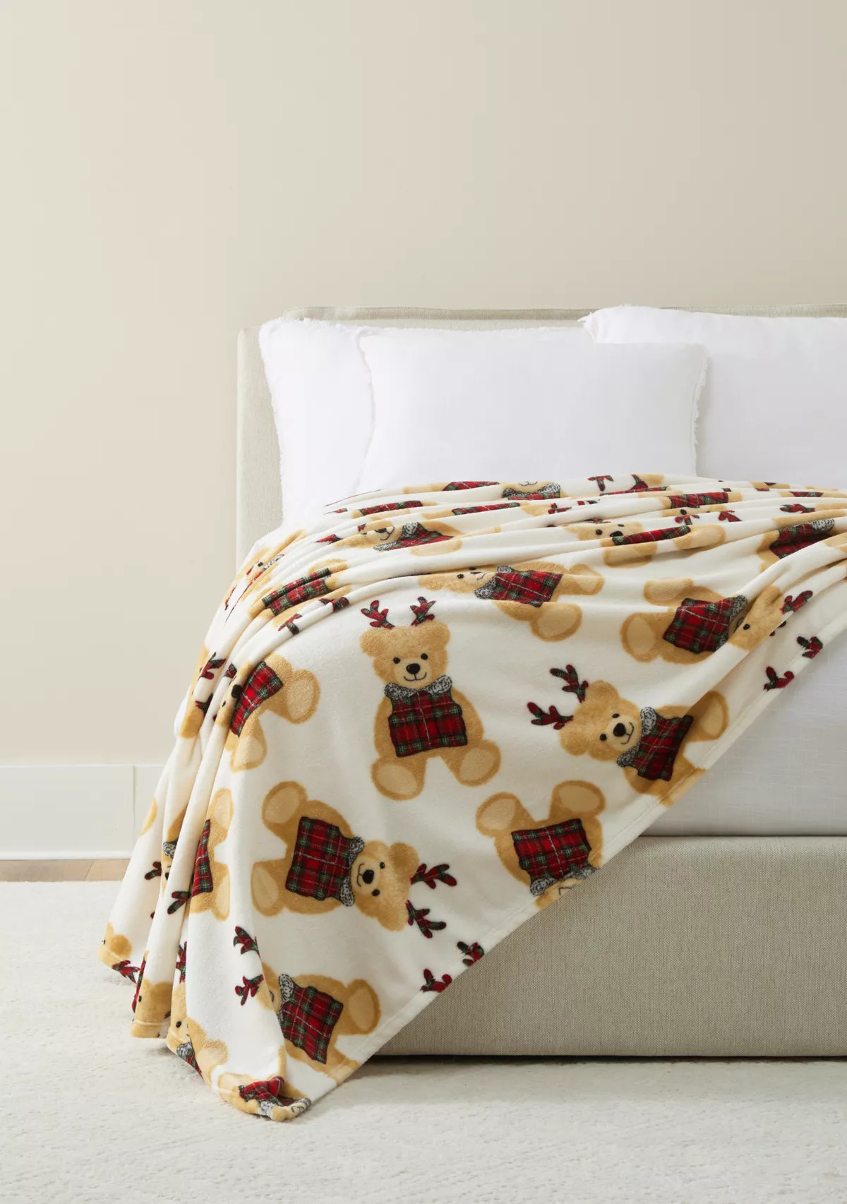 Holiday Belkie Bear Plush Blanket | Belk