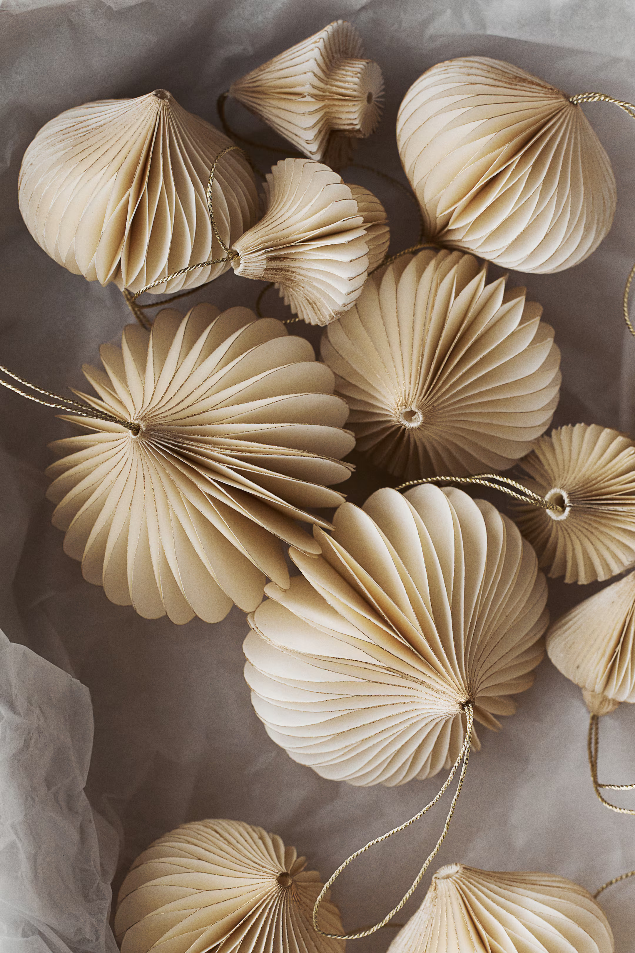 2-pack Christmas Ornaments | H&M (US + CA)