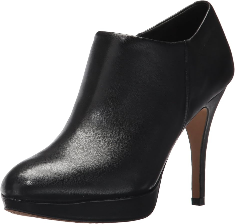 Vince Camuto Women's Elvin Bootie | Amazon (US)