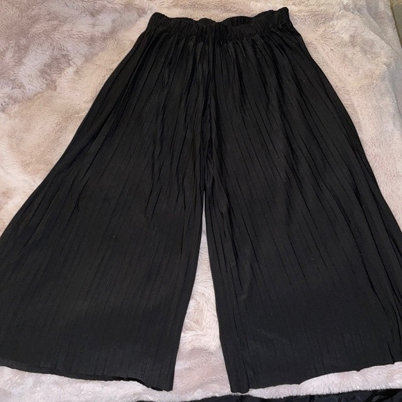 Black stretchy loose pants | Poshmark