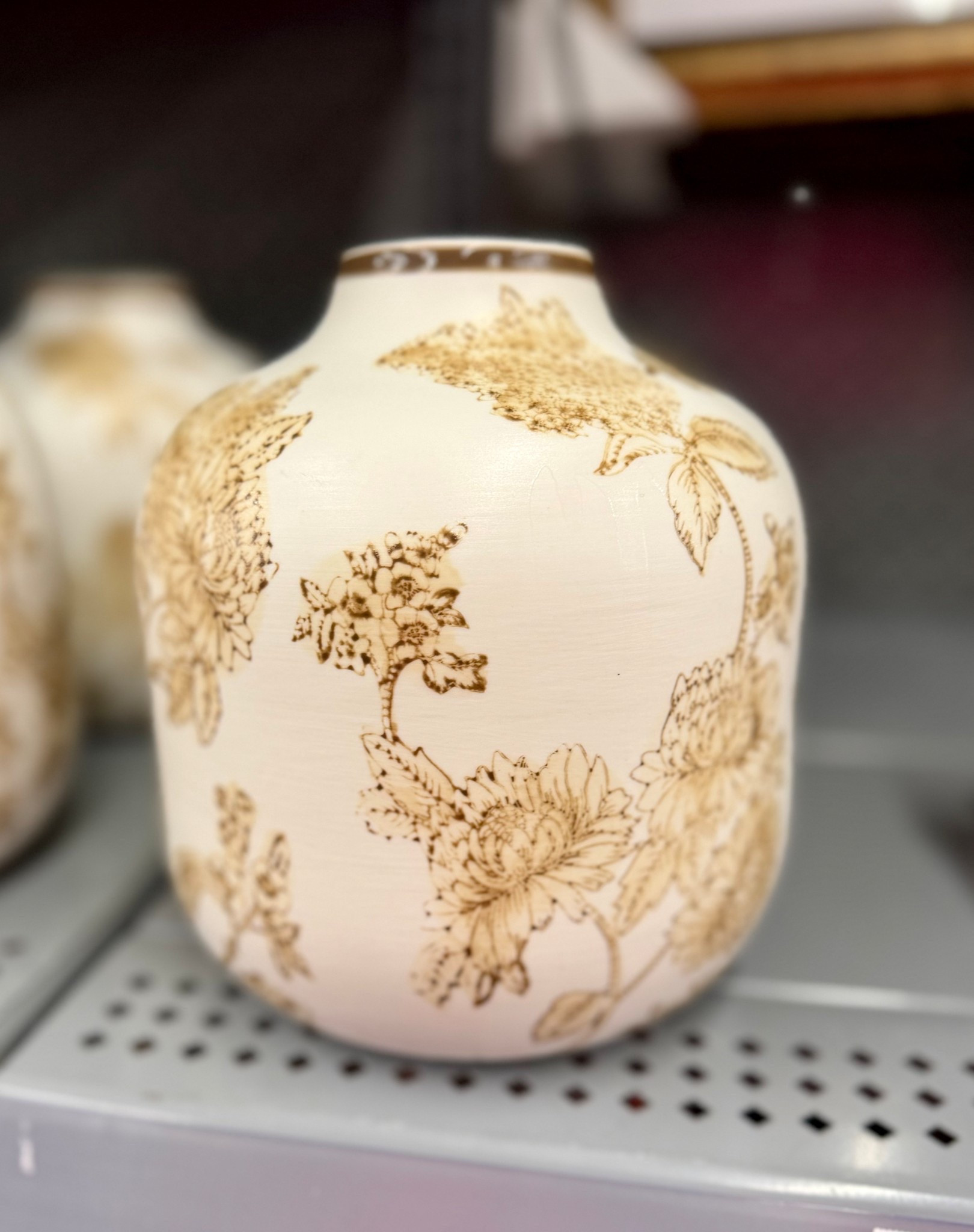 This floral vase is so pretty! Love the neutrals! #ad #Walmart