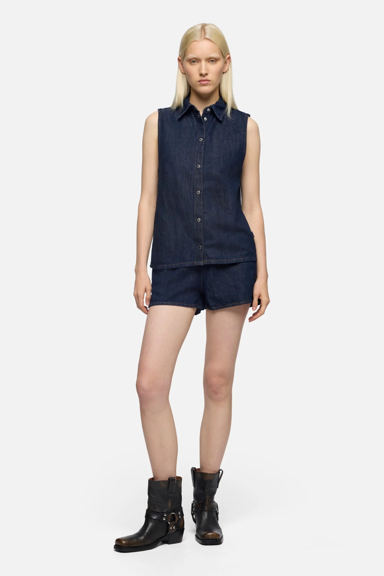 Category Breadcrumbs Schema for 7 For All Mankind | 7 For All Mankind