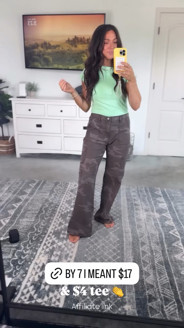 Viral cargo pants now come in this brown camo! Only $17 with an elastic back-size down if between. Tee is also only $4 right now!!

#LTKootd #LTKSaleAlert #LTKPetite
