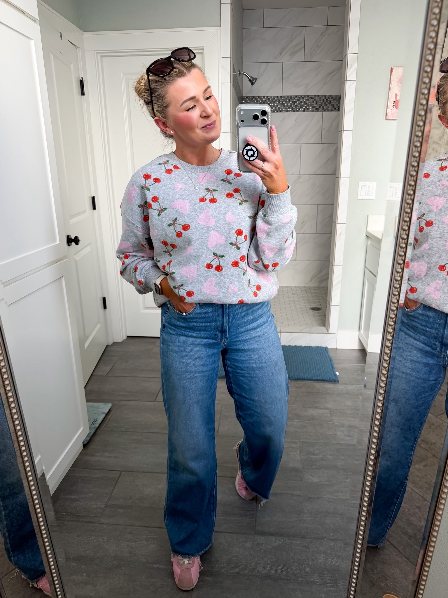 Casual outfit of the day



#LTKOver40 #LTKValentine #LTKootd