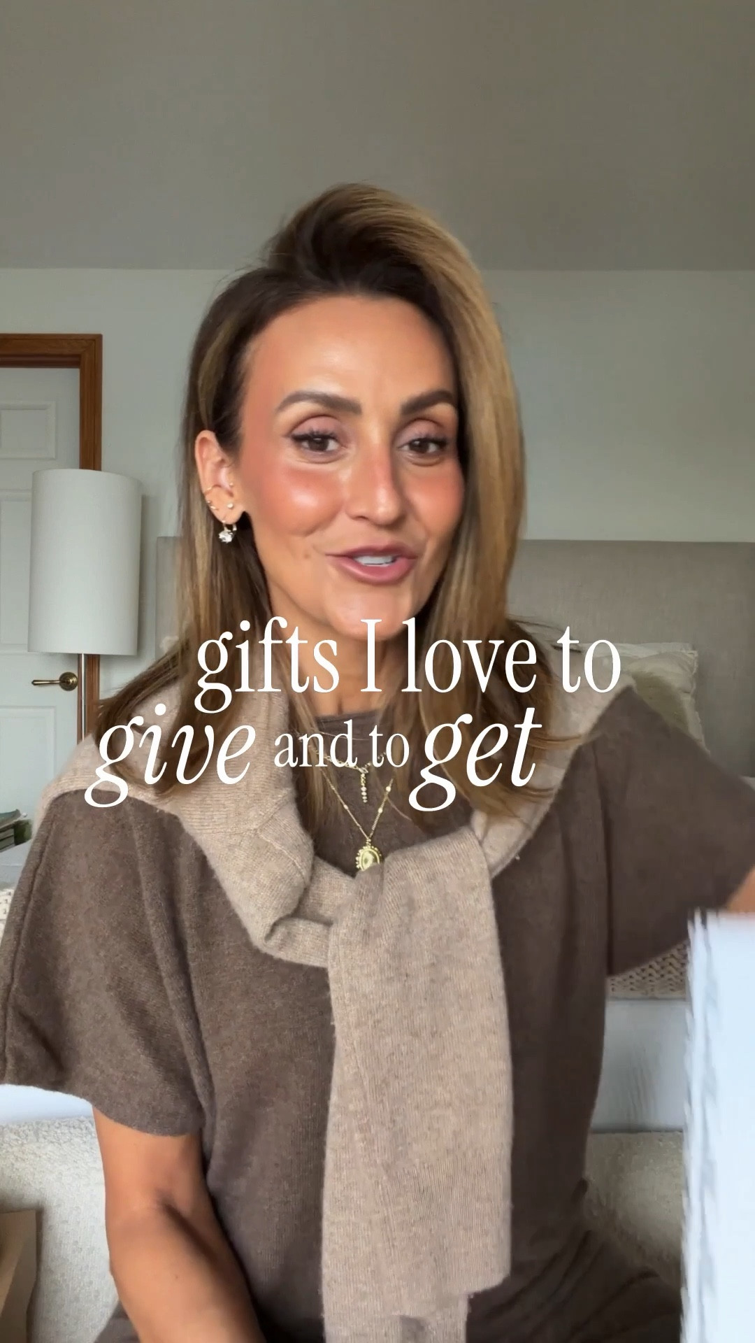 The gifts I love to give and to get 🎁✨ Comment GIFT IDEAS and I’ll DM you the link to shop them! 

Most items are under $100 and great for family members, ladies and gentlemen, teens, etc! @nordstrombeauty #nordstrompartner 

#LTKGiftGuide #LTKBeauty #LTKHoliday