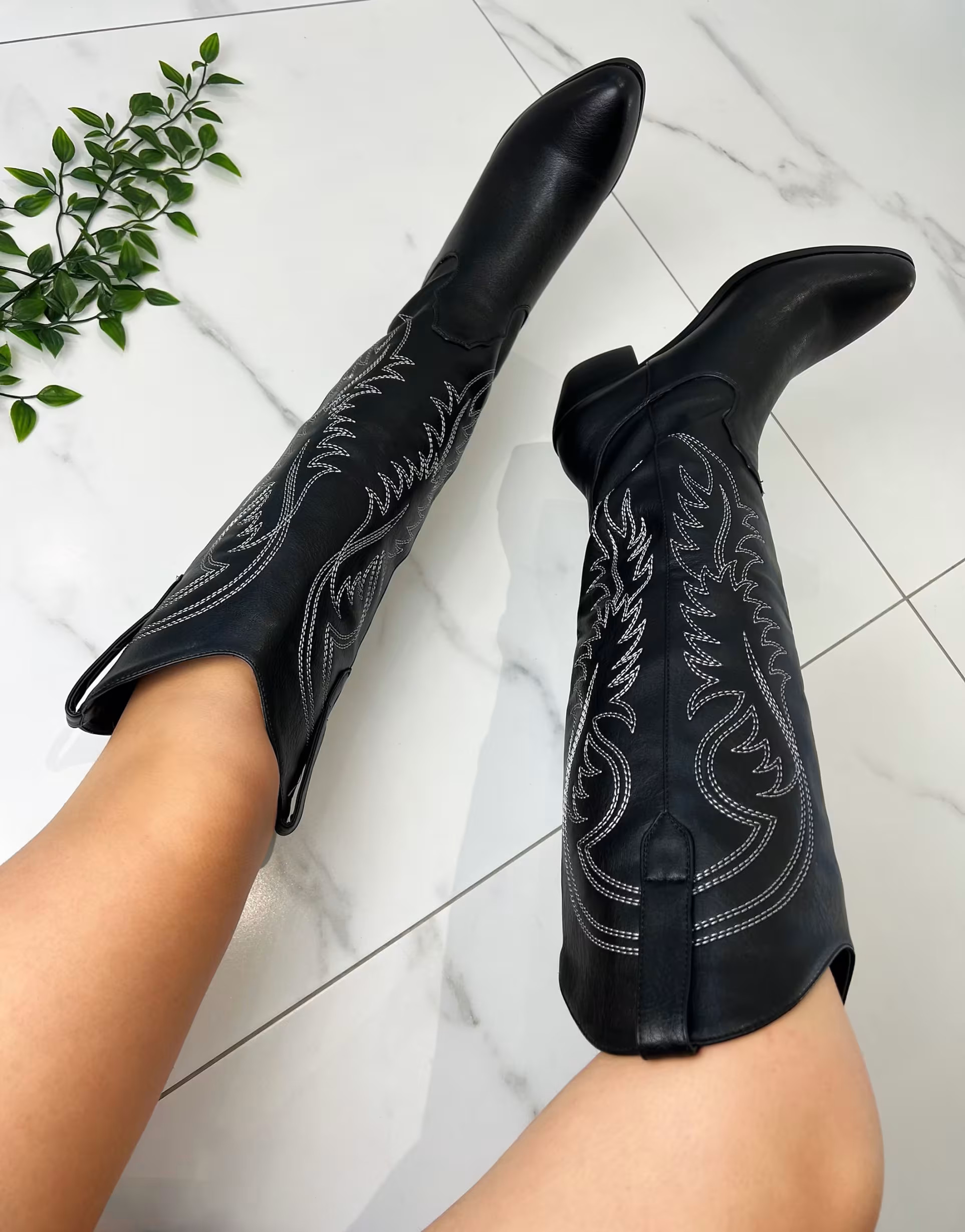 DIA STUDIOS Cowboy Western Boots in black | ASOS (Global)