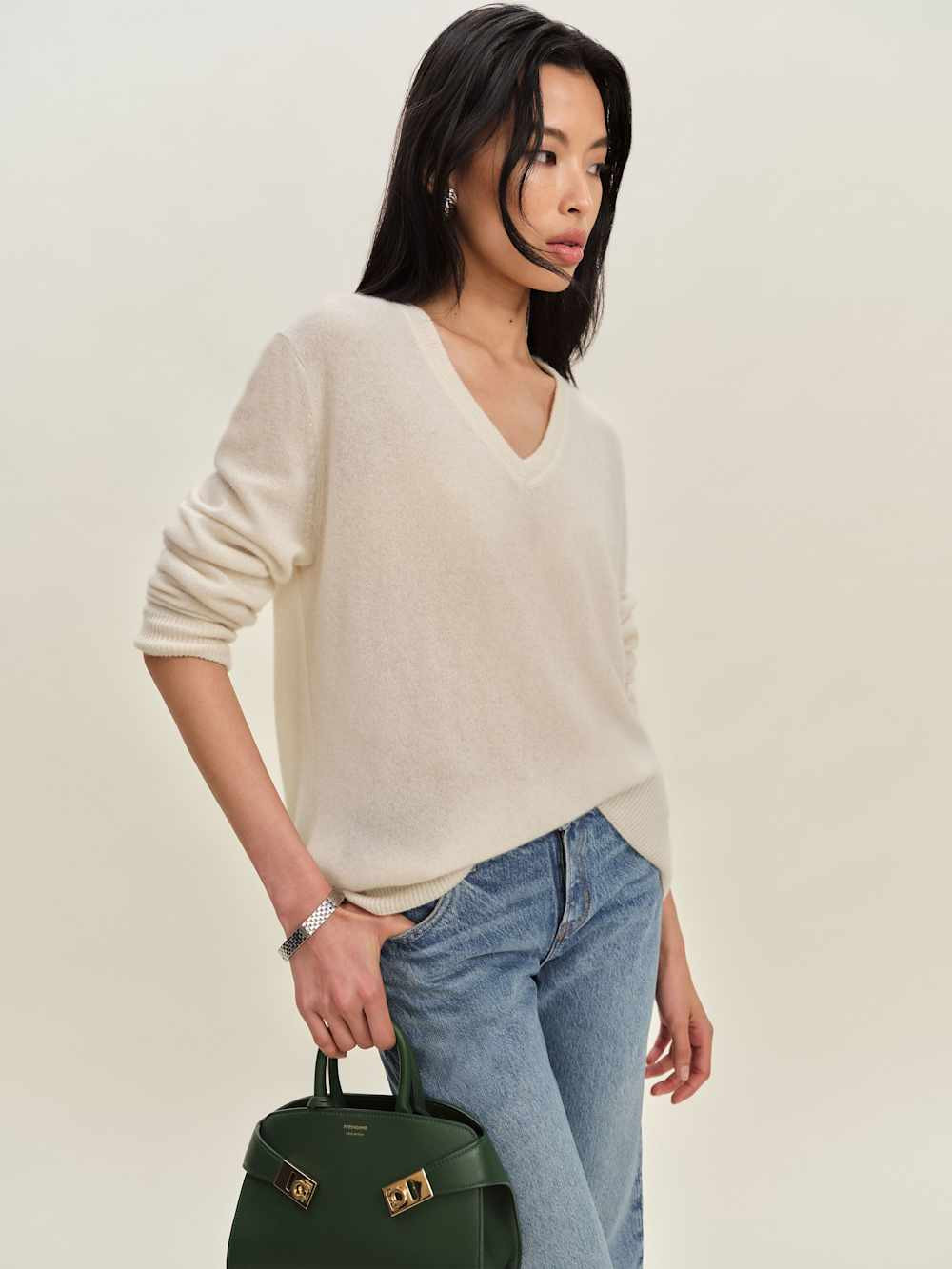 Remi Cashmere V Neck | Reformation (Global)