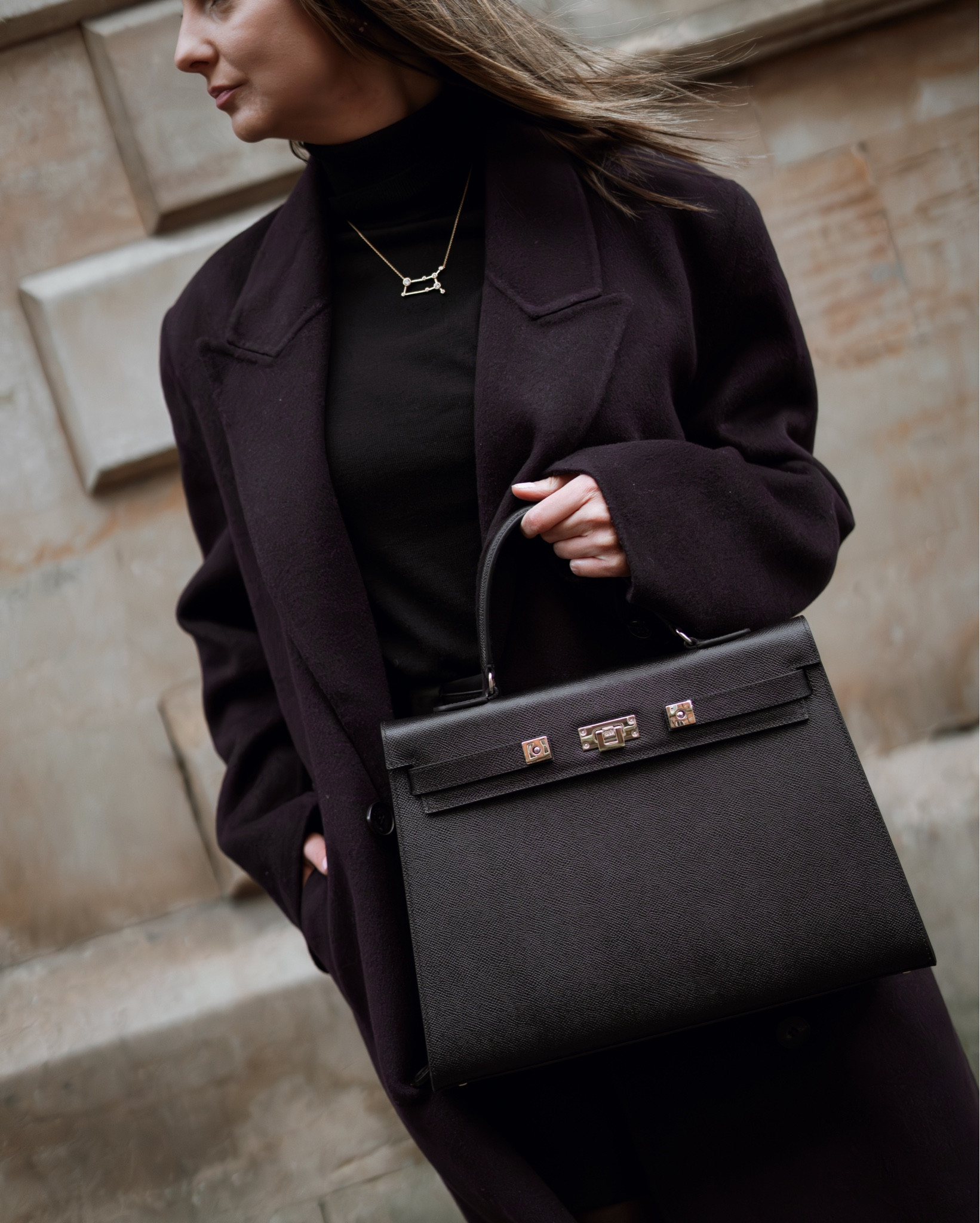 Ready for anything with Lalage Beaumont’s Grande Maya bag in black leather and silver hardware. Styled with oversized The Frankie Shop Gaia coat in dark plum (size XS). Finished with Jimmy Choo leather boots. ❤️

#LTKStyleTip #LTKItBag