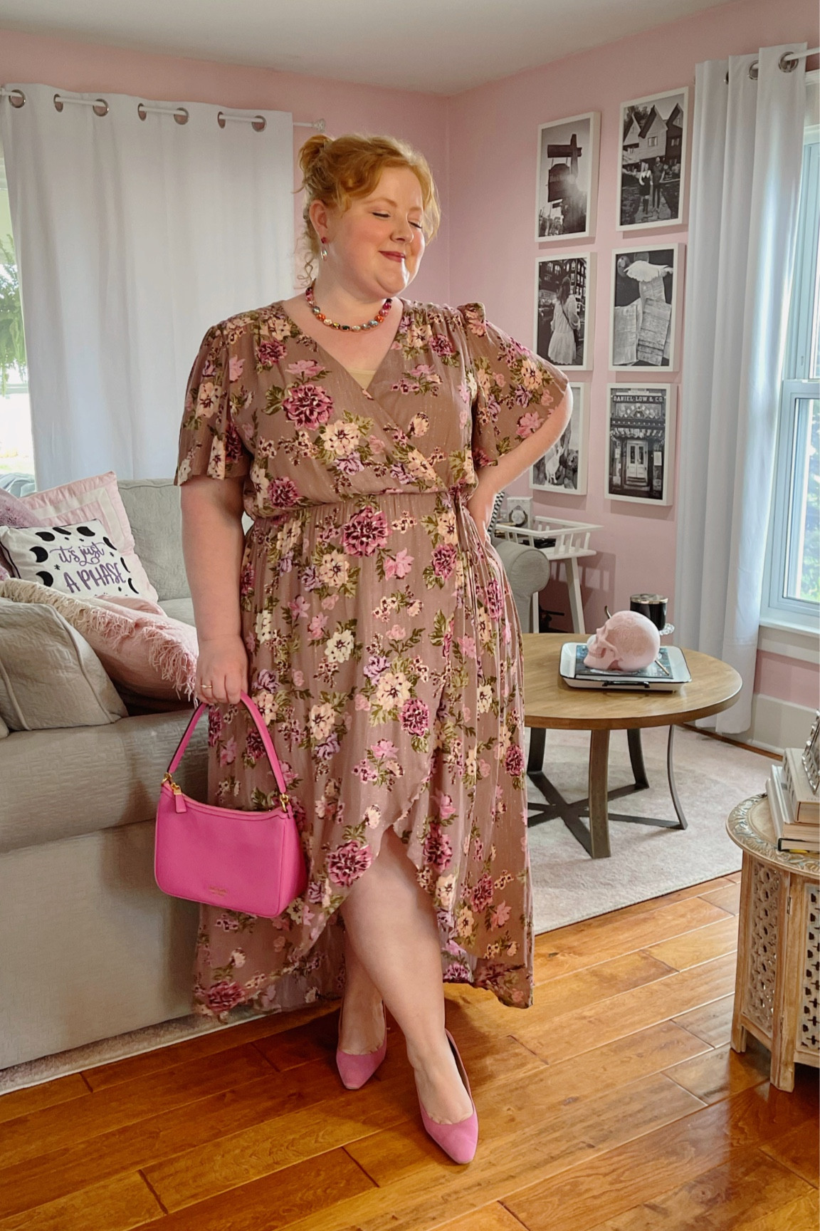 FALL WEDDING GUEST OUTFIT IDEA 🍂🩷This $99 Arula dress (sizes 10-24) is ON SALE for $34.99! This true wrap dress is perfect for fall weddings or Thanksgiving. I’m wearing the size B (18/20), and it runs true to size.


#LTKwedding #LTKmidsize #LTKplussize