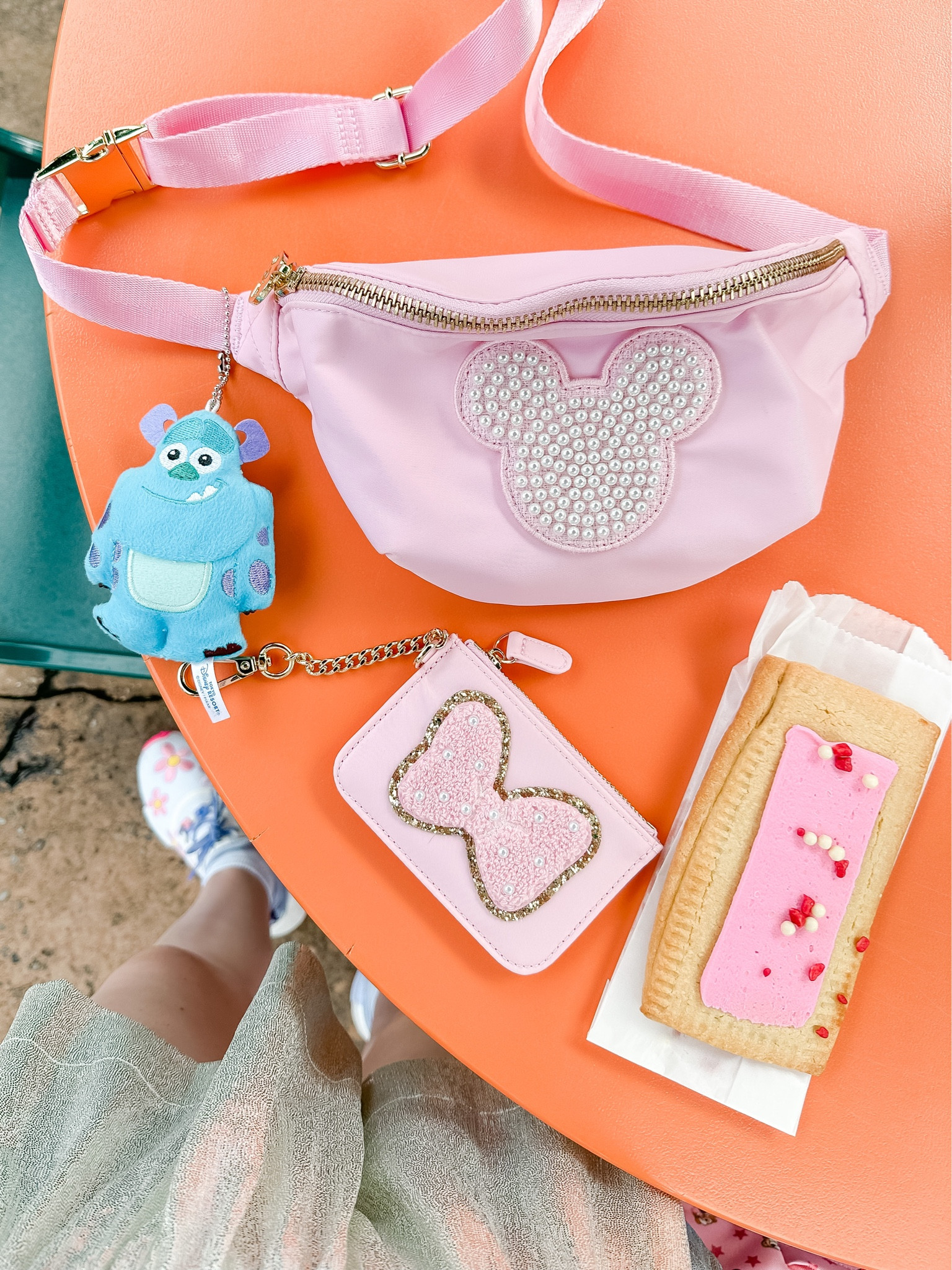 •Toy Story Land details 💗 Finally tried Woody’s Lunchbox in Toy Story Land! The loaded breakfast tots were really good. Sadly the pop tart was just meh. We got the raspberry flavor as the seasonal flavor was sold out. But it was cute at least!• 

#LTKtravel #LTKunder100