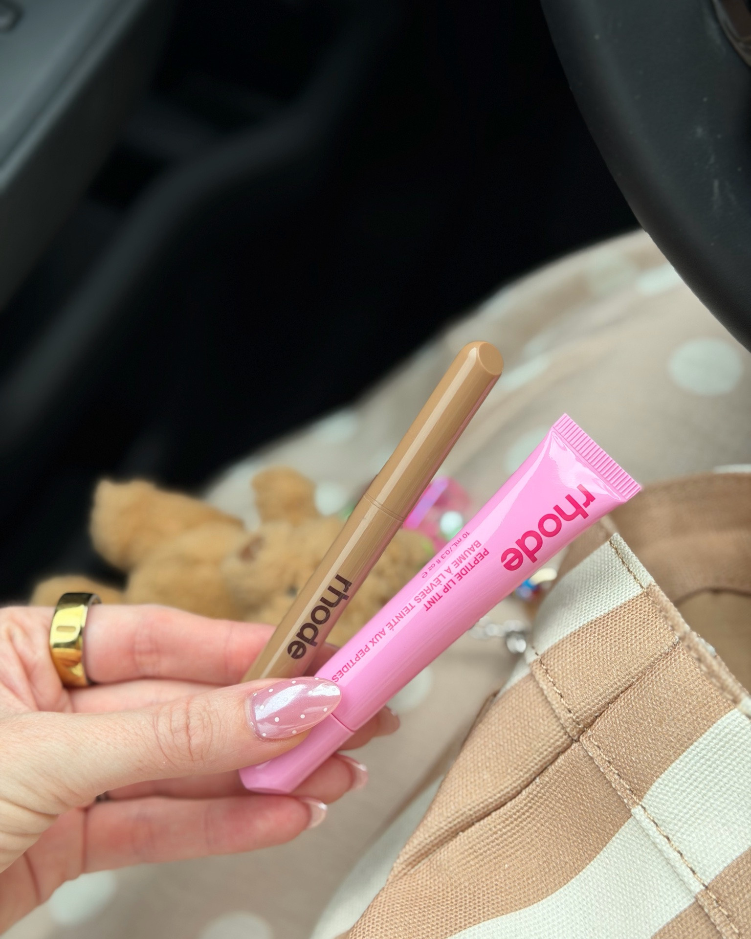 Loving this lip combo so much!!! First time trying rhode and I love 🤌🏼🤌🏼

Lip liner: press
Lip peptide: jelly bean

#LTKselfcare #LTKootd #LTKBeauty