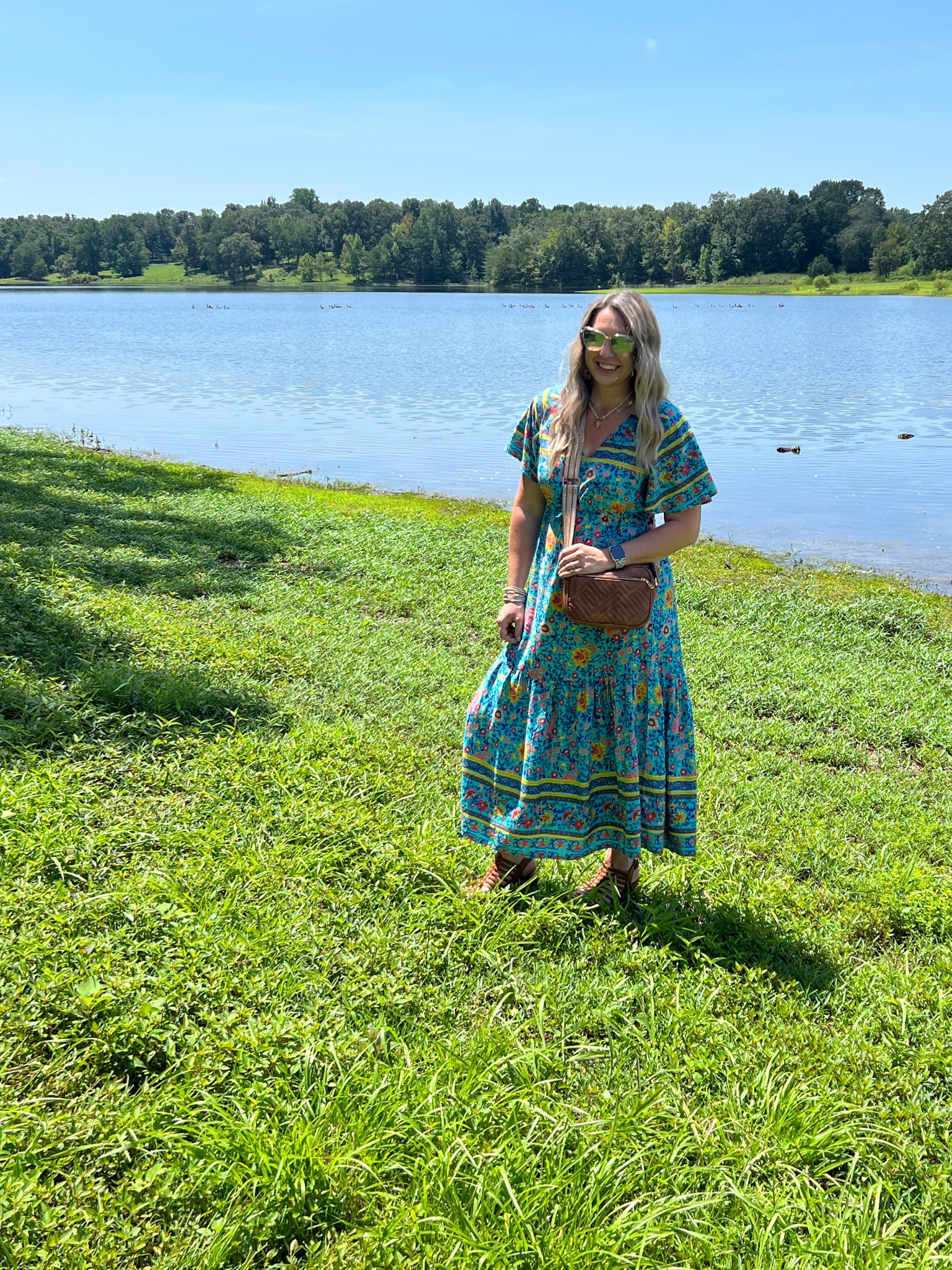 Snapped a pic of my outfit today! Hands down one of my top 5 dresses of all time! Dress (I’m in the medium) and shoes are true to size! 