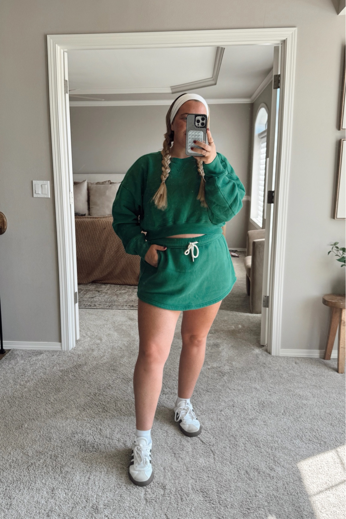 Aerie cloud fleece skirt & cropped crew ☁️ Would be perfect for a fall walk, school drop off, or paired with and A&F nfl cap for a sporty game day fit 🤩🏈

#LTKSaleAlert #LTKFindsUnder50 #LTKMidsize