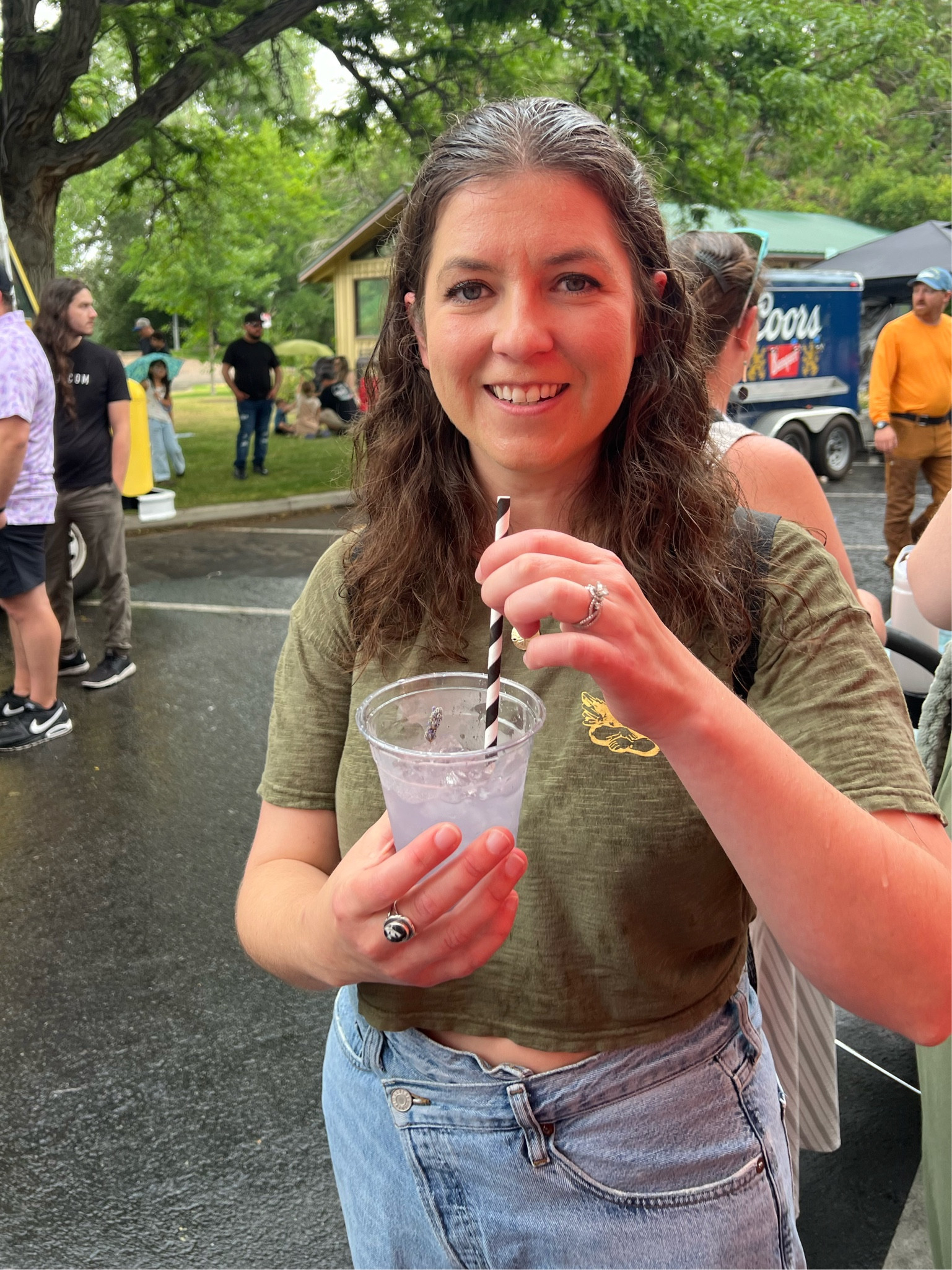 🪻🐝 It started pouring rain at the lavender and honey fest but I still got my lavender lemonade so 🤷🏻‍♀️ Still winning 😂

Wearing Agolde jeans and boys lie crop top 



#LTKSeasonal #LTKMidsize #LTKStyleTip