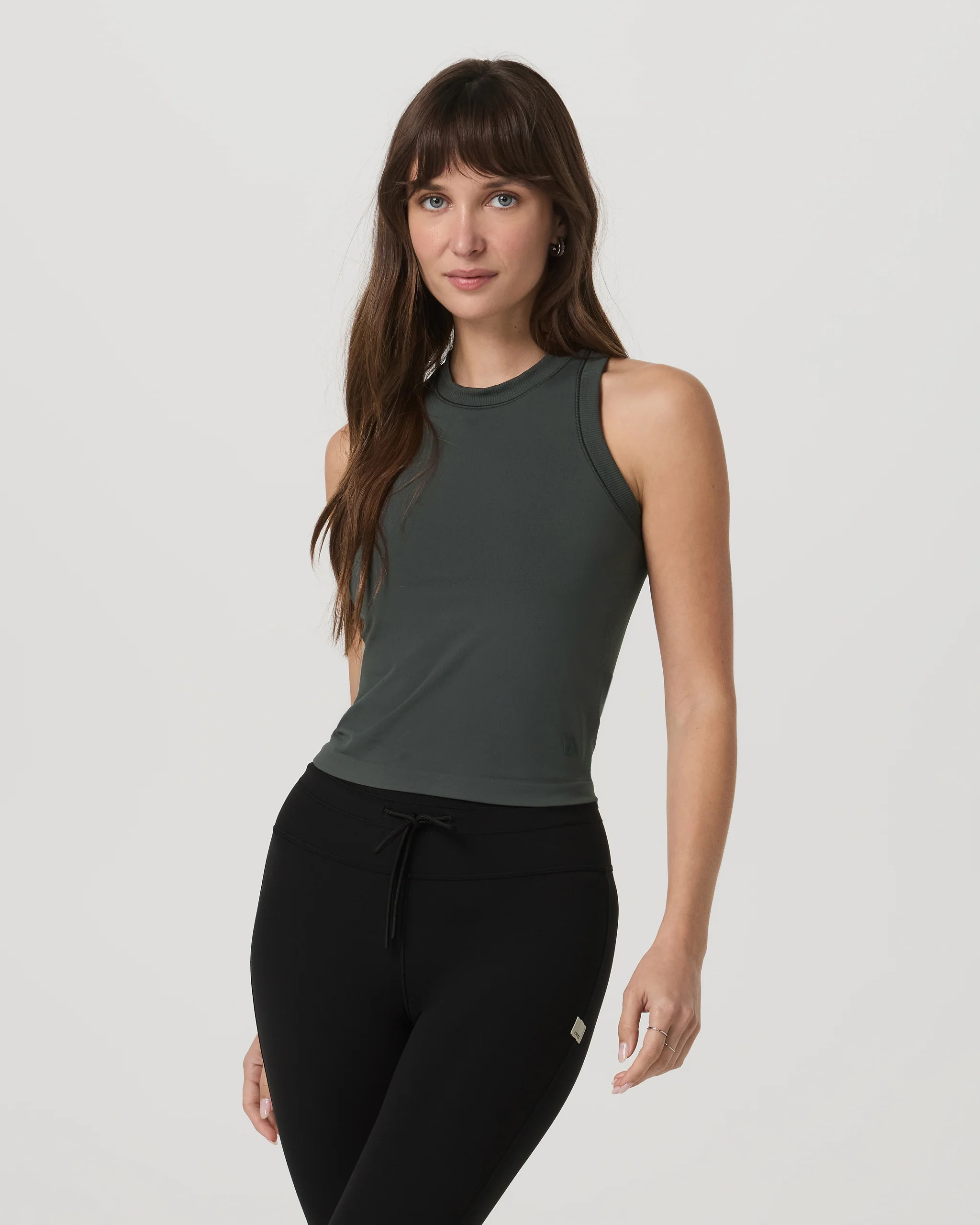 Surge Seamless Tank – Women's Dark Jade Performance Top – Vuori | Vuori Clothing (US & Canada)