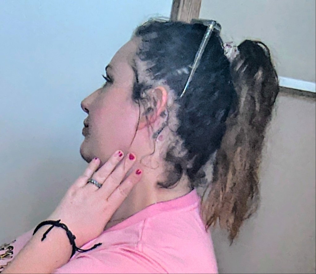 Kitsch scrunchies are the best! Silky and we’re gonna ignore my messy hair lol

#LTKFindsUnder50 #LTKSaleAlert #LTKBeauty