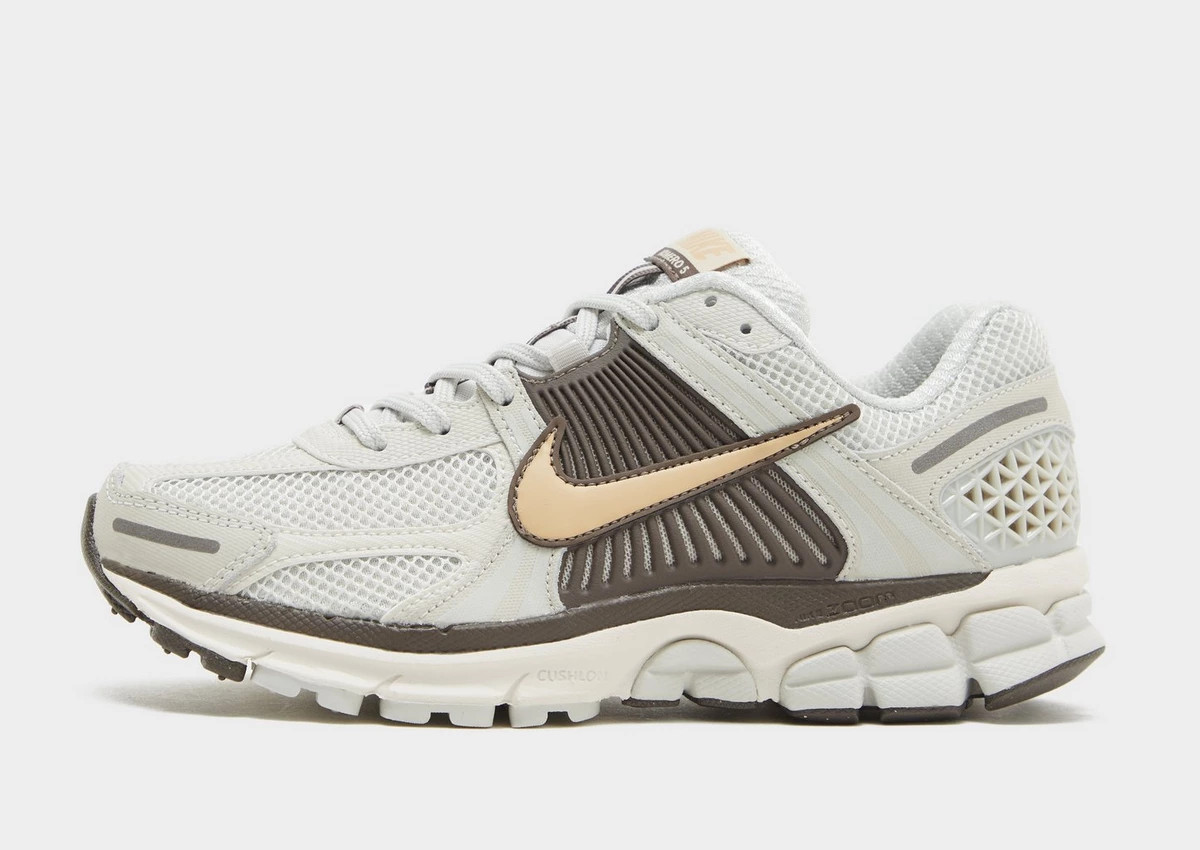 White Nike Zoom Vomero 5 Women's | JD Sports UK | JD Sports (UK)