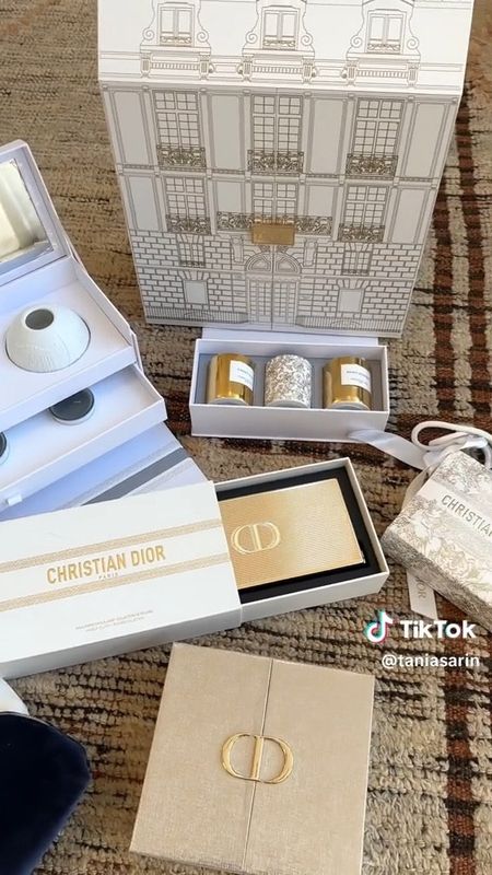 Unboxing some amazing gift sets from Dior! All of these are great gifting ideas


#LTKGiftGuide #LTKSeasonal #LTKCyberWeek