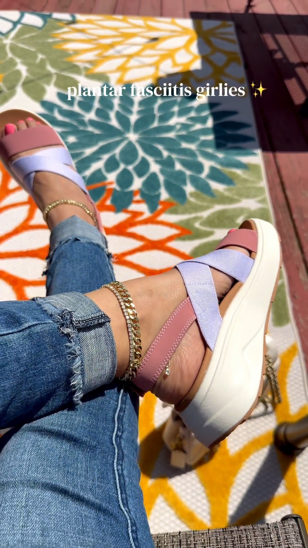 Cute and comfy 🩵✨
#sandals #platformsandals #widefeet

#LTKootd #LTKActive #LTKSaleAlert
