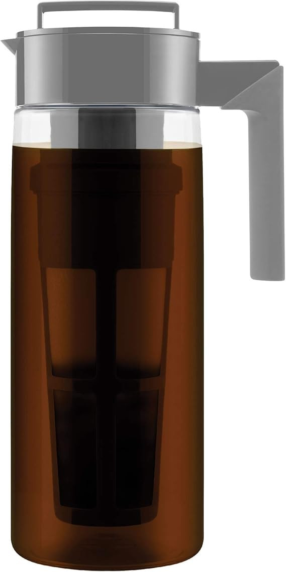 Amazon.com: Takeya Patented Deluxe Cold Brew Coffee Maker, 2 qt, Black : Home & Kitchen | Amazon (US)