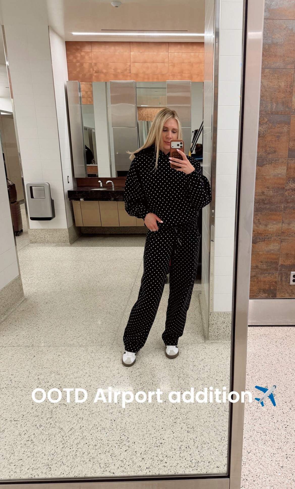 Polka dot sweat set.🖤🤍
Use Code happy20—- today only!
Size down.

#LTKootd #LTKSaleAlert #LTKTravel