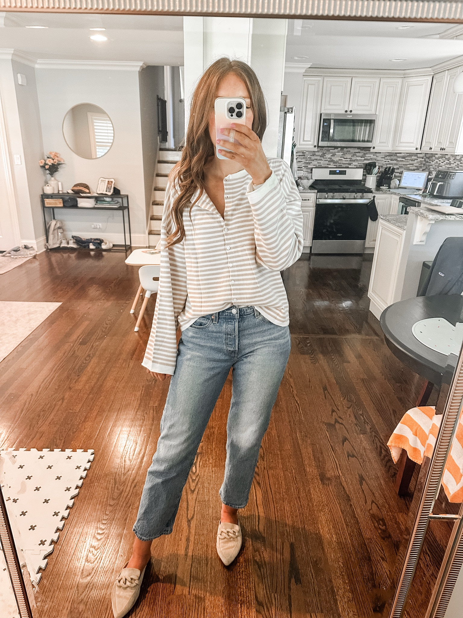 Wearing size M in sweater


Sweater / cardigan / fall outfit / jeans / outfit idea / teacher outfit / thanksgiving outfit / thanksgiving 

#LTKFindsUnder100 #LTKSeasonal #LTKWorkwear